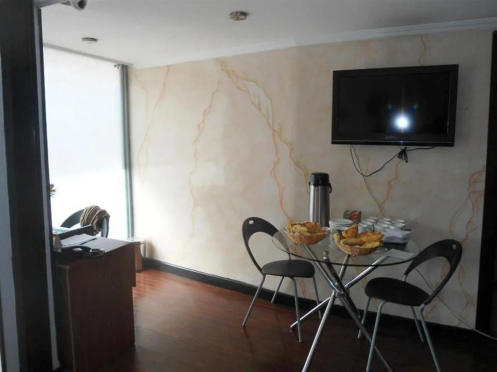 Hotel Esmeralda Real 보고타 2*,